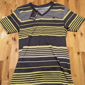 Hurley Premium Fit Men's Striped Tshirt. Designed Exl. For Buckle Size Small NWT
